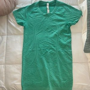 Lululemon Swiftly Short Sleeve Tank